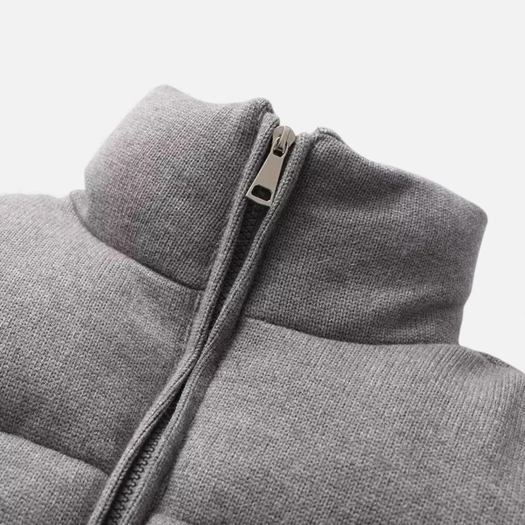 Melina — Moderne kurze gesteppte Winterjacke für Damen mit hohem Kragen, Das Modehaus Luzern
