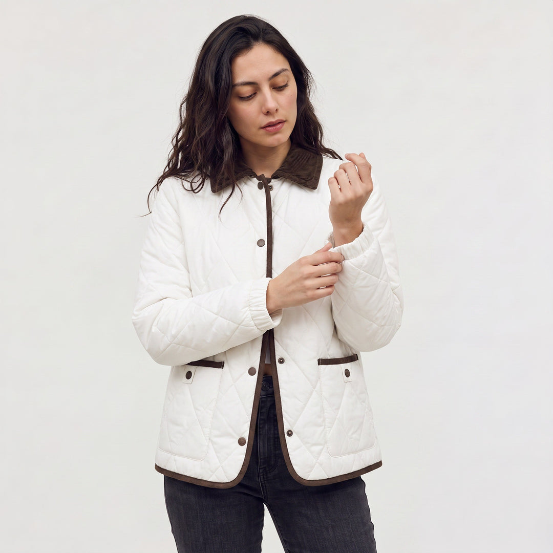 Michelle — Leichte Winterjacke für Damen mit Druckknöpfen und Cord, Das Modehaus Luzern