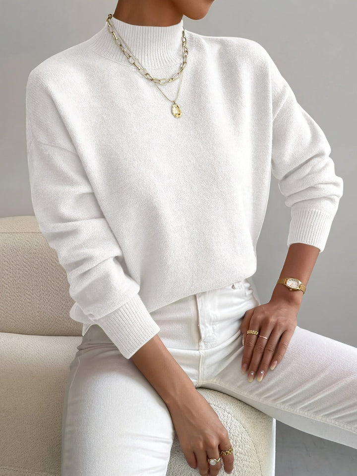 Mirella — Schlichter Strickpullover für Damen mit Stehkragen und Bündchen, Das Modehaus Luzern