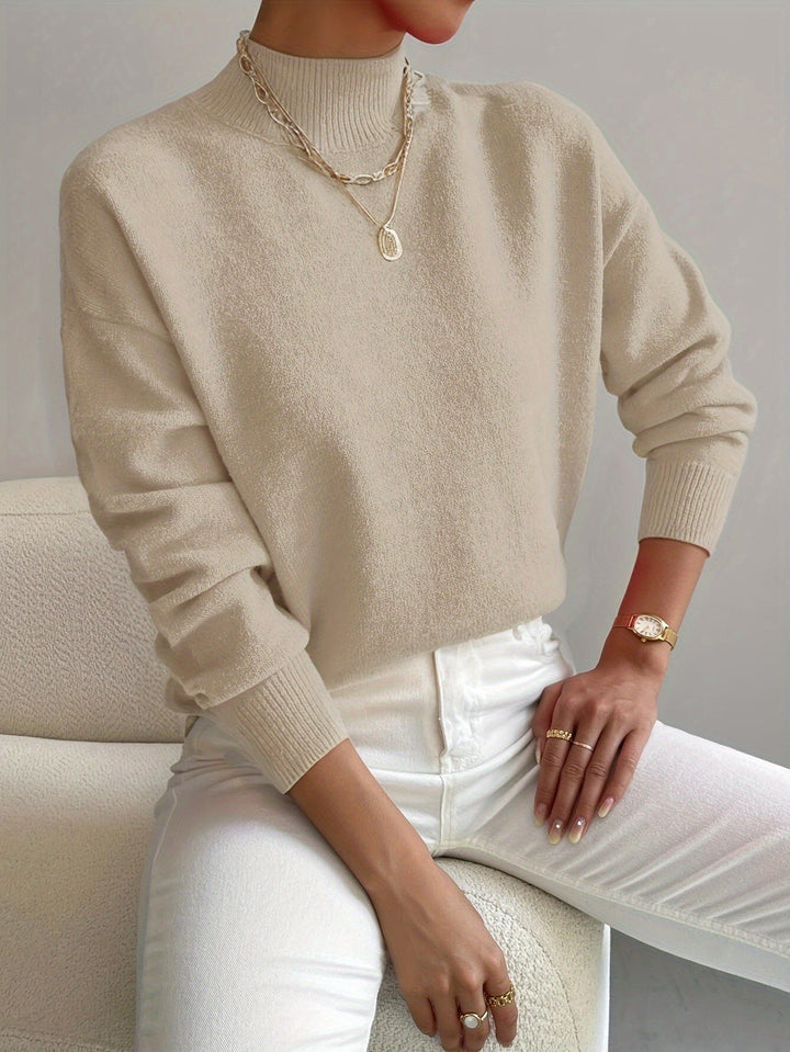 Mirella — Schlichter Strickpullover für Damen mit Stehkragen und Bündchen, Das Modehaus Luzern