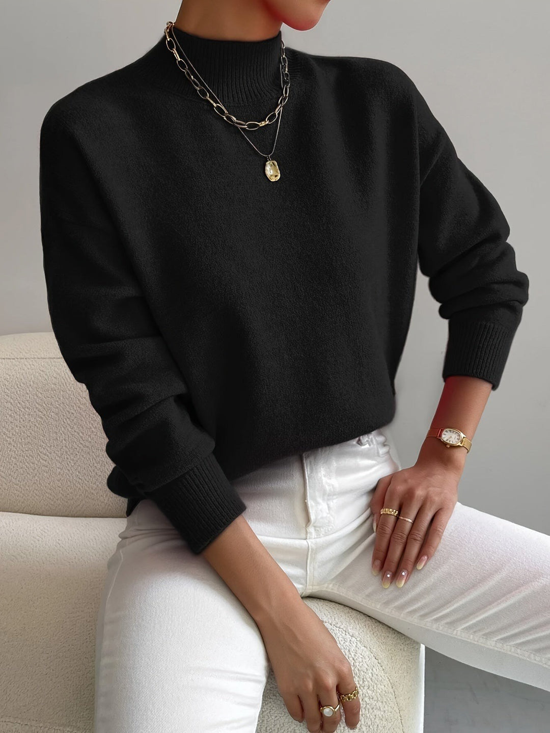 Mirella — Schlichter Strickpullover für Damen mit Stehkragen und Bündchen, Das Modehaus Luzern