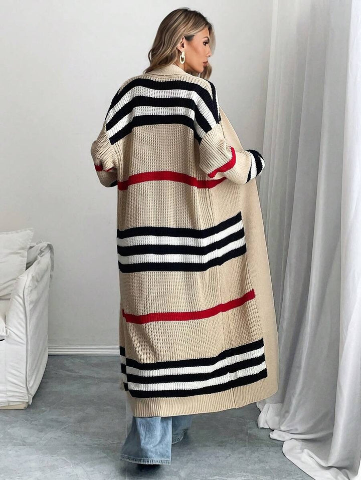 Mirjam — Lässiger langer Cardigan für Damen mit breiten Streifen, Das Modehaus Luzern