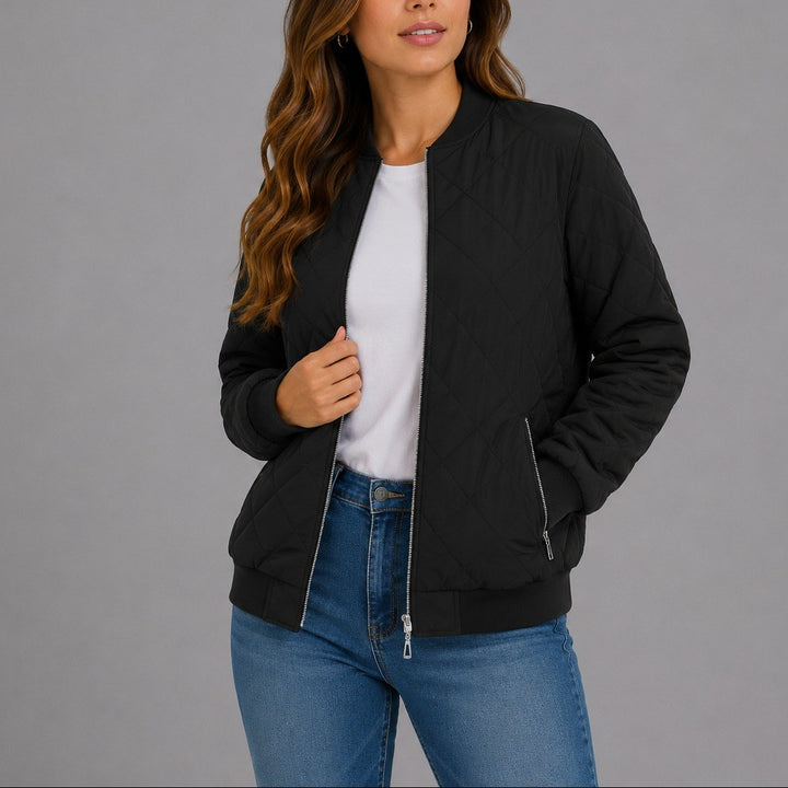 Nadine — Leichte gesteppte Winterjacke für Damen mit geradem Schnitt, Das Modehaus Luzern