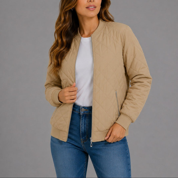 Nadine — Leichte gesteppte Winterjacke für Damen mit geradem Schnitt, Das Modehaus Luzern