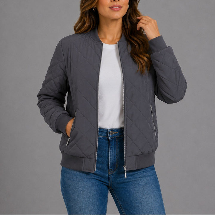 Nadine — Leichte gesteppte Winterjacke für Damen mit geradem Schnitt, Das Modehaus Luzern