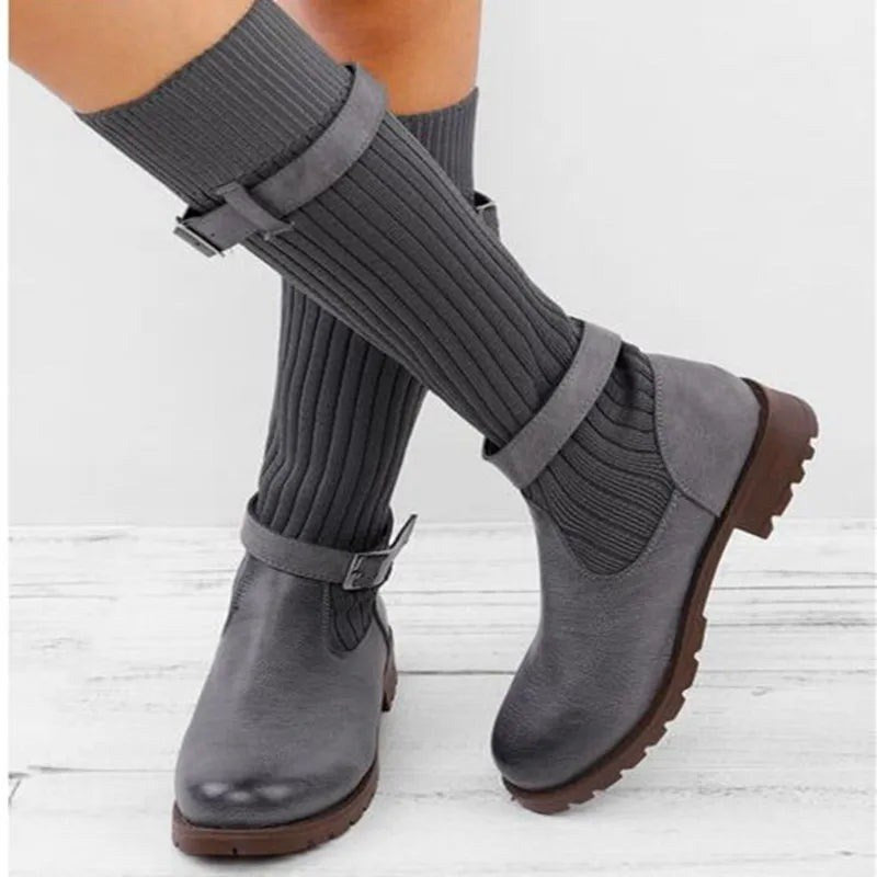 Nadja — Warme Winterschuhe für Damen mit Strickschaft und Blockabsatz, Das Modehaus Luzern