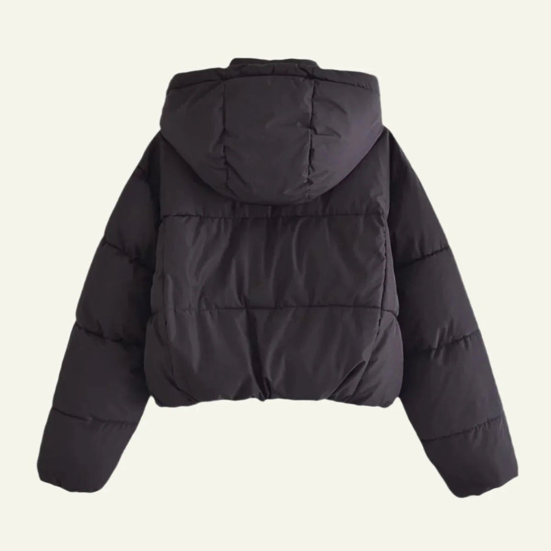 Nathalie — Kastige Daunen-Winterjacke für Damen mit Kapuze und Druckknöpfen, Das Modehaus Luzern