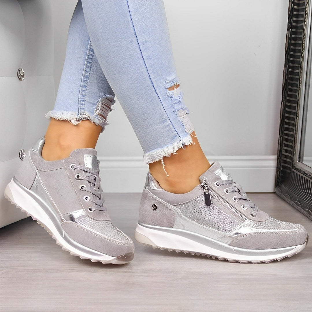 Noemi — Stilvolle Sneakers für Damen mit Keilabsatz und Reissverschluss, Das Modehaus Luzern