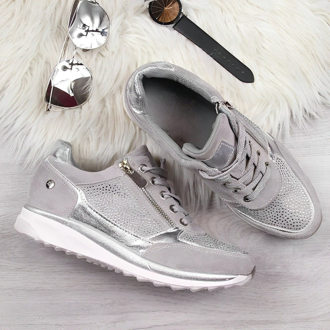 Noemi — Stilvolle Sneakers für Damen mit Keilabsatz und Reissverschluss, Das Modehaus Luzern