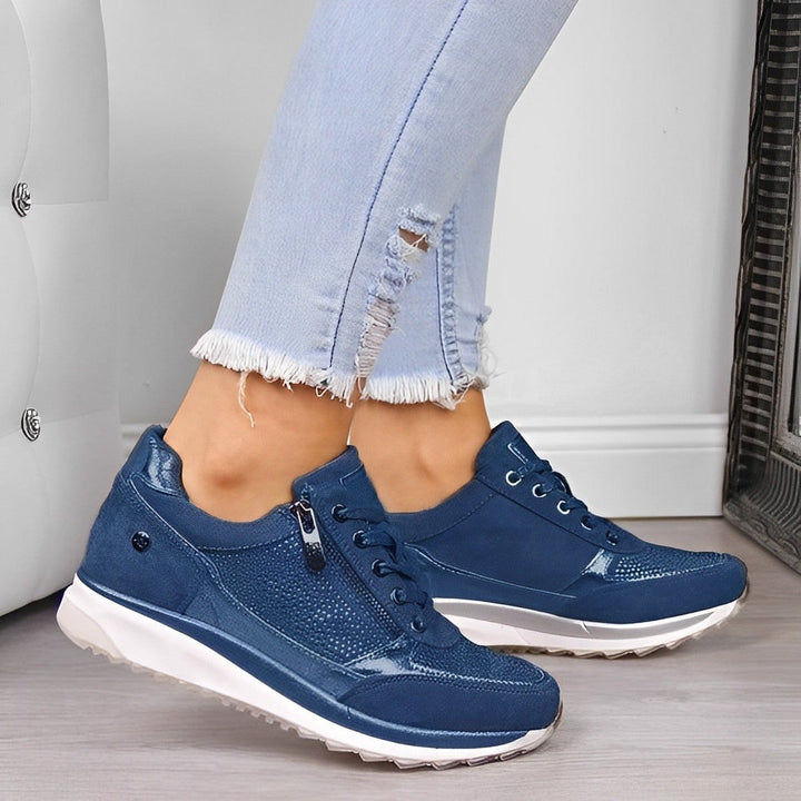 Noemi — Stilvolle Sneakers für Damen mit Keilabsatz und Reissverschluss, Das Modehaus Luzern