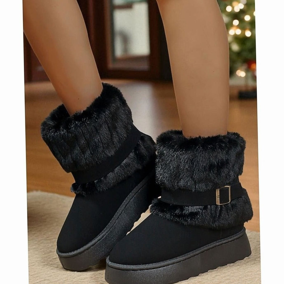 Renate — Warme kurze Winterschuhe für Damen mit Kunstfell und Schnallen, Das Modehaus Luzern