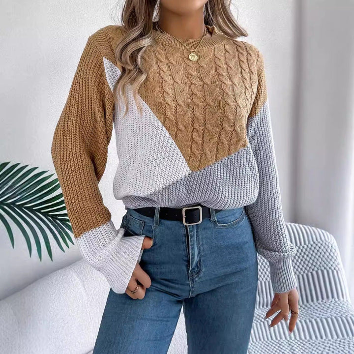 Rita — Zweifarbiger Strickpullover für Damen mit Zopfmuster und Rundhals, Das Modehaus Luzern
