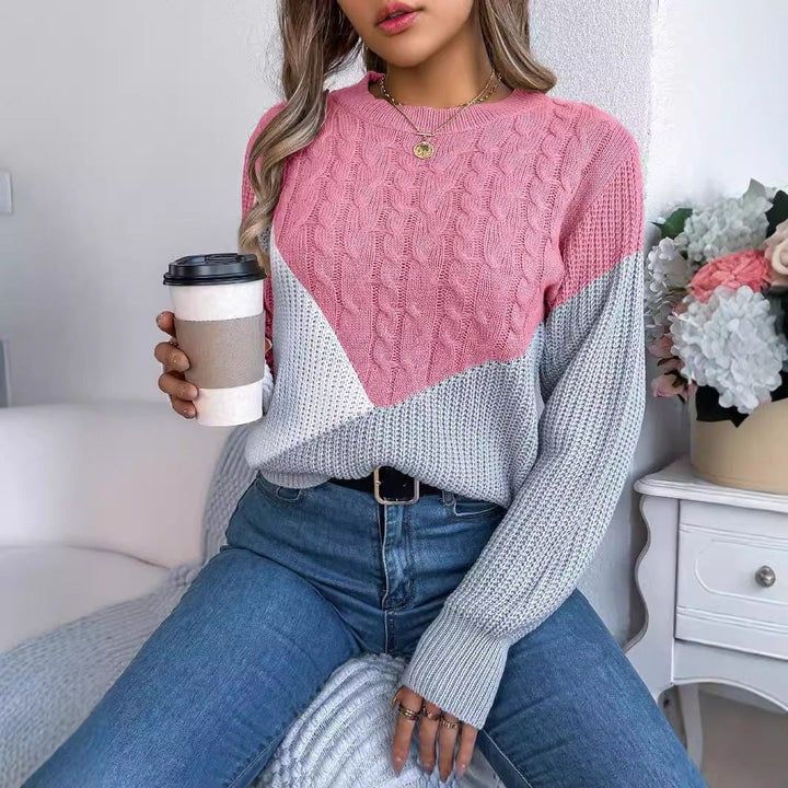 Rita — Zweifarbiger Strickpullover für Damen mit Zopfmuster und Rundhals, Das Modehaus Luzern