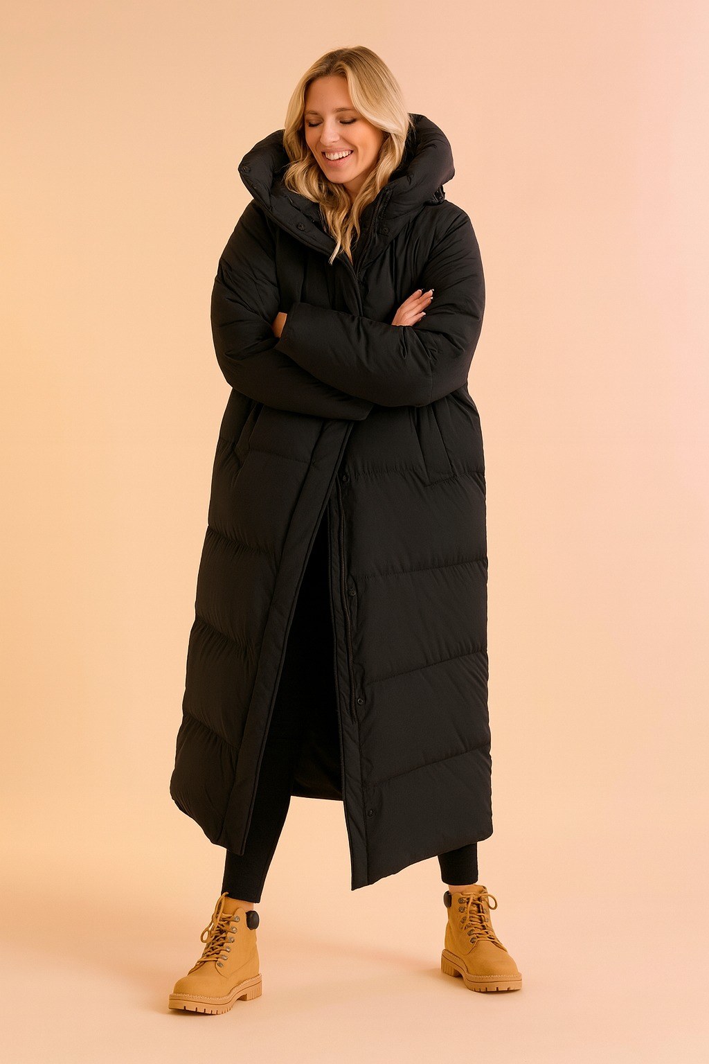 Sandra — Warme lange wattierte Winterjacke für Damen mit Kapuze, Das Modehaus Luzern