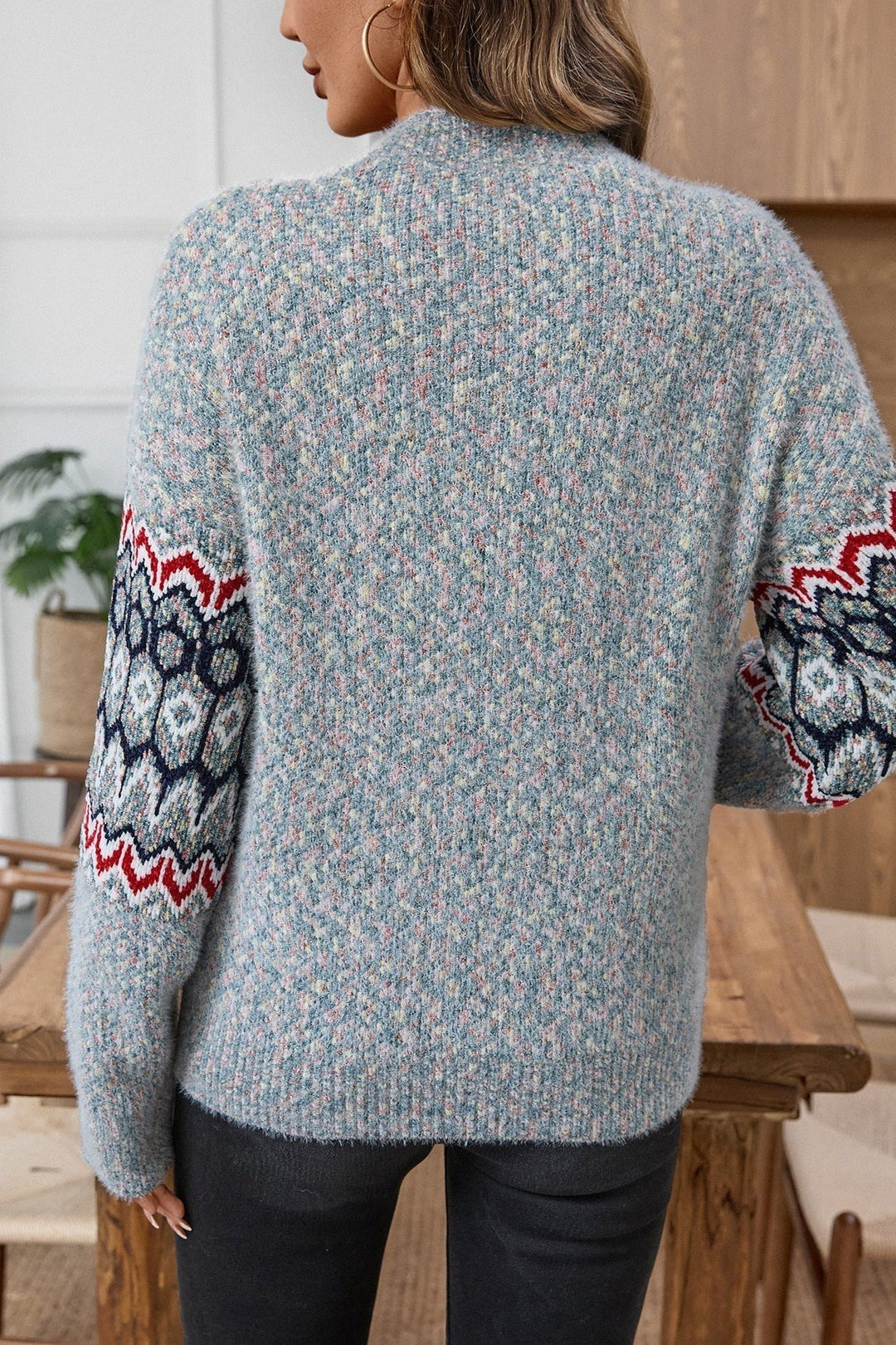 Sara — Gemusterter Strickpullover für Damen mit Rundhals und Bündchen, Das Modehaus Luzern