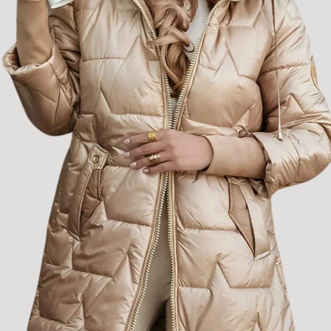 Seline — Daunenjacke für Damen mit Kapuze und durchgehendem Reissverschluss, Das Modehaus Luzern