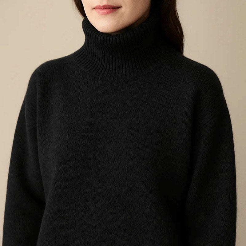 Seraina — Weicher gerippter Oversize Rollkragenpullover für Damen, Das Modehaus Luzern
