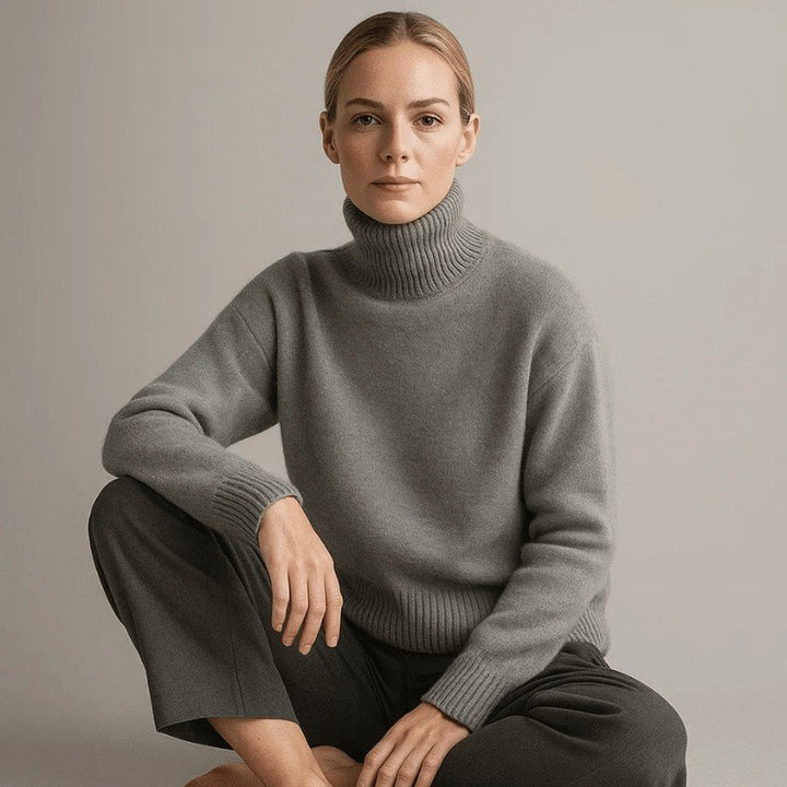 Seraina — Weicher gerippter Oversize Rollkragenpullover für Damen, Das Modehaus Luzern