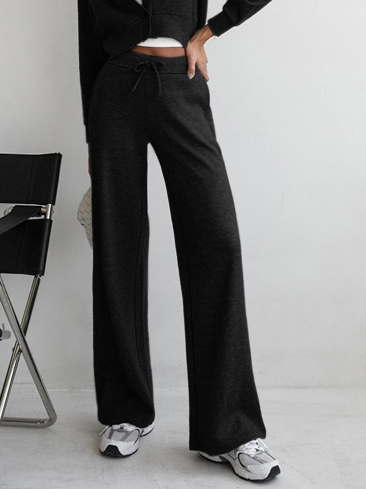 Silvana — Bequeme weite Trainerhose für Damen mit hohem Bund und Kordelzug, Das Modehaus Luzern