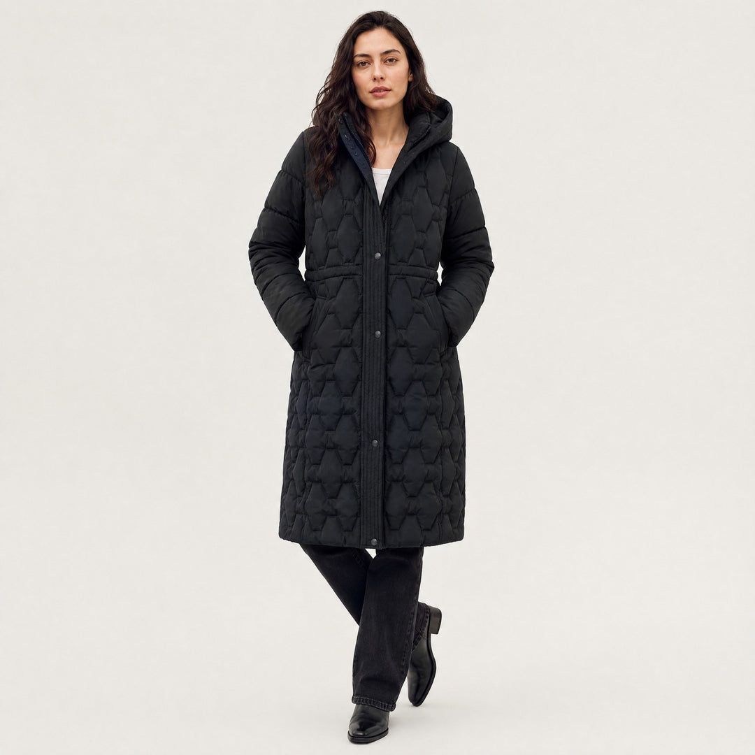 Sina — Gesteppter wattierter Daunenmantel für Damen mit grosser Kapuze, Das Modehaus Luzern