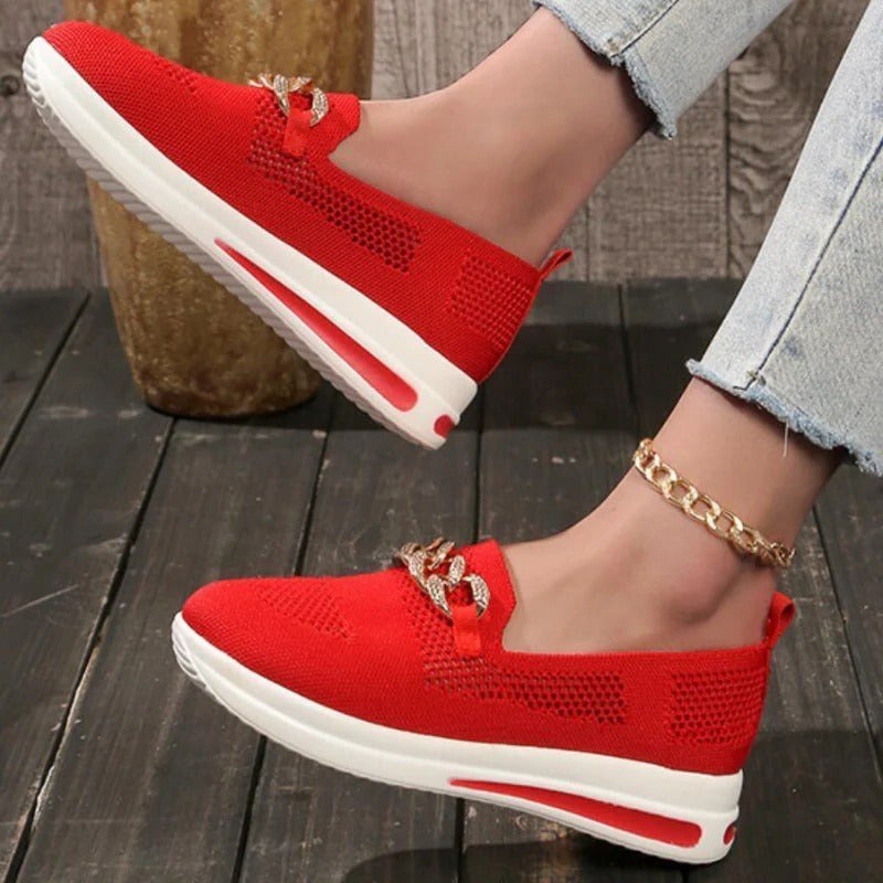 Stella — Bequeme Slip On Sneakers für Damen mit Plateau aus Strick, Das Modehaus Luzern