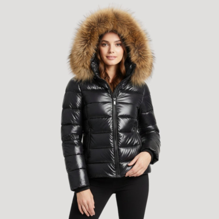 Valentina — Glänzende wattierte Winterjacke für Damen mit Kunstfell-Kapuze, Das Modehaus Luzern