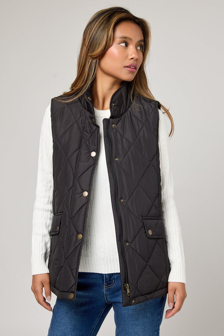 Vanessa — Gestepptes Gilet für Damen mit Rautenmuster und Druckknöpfen, Das Modehaus Luzern