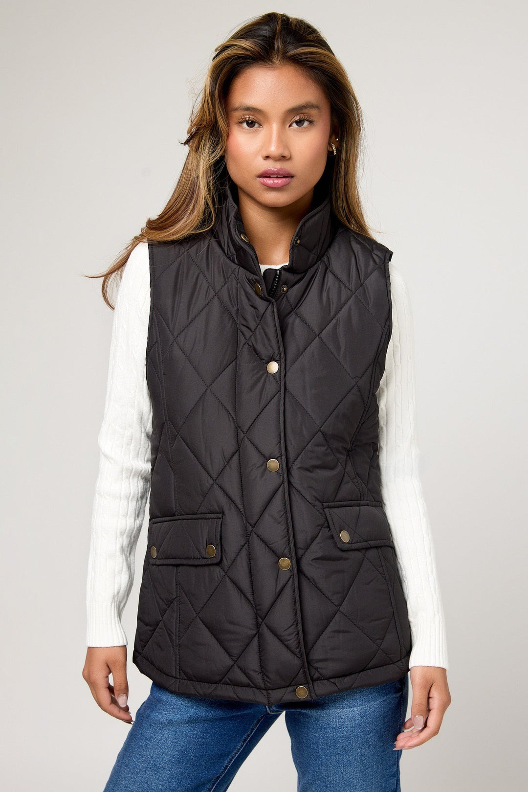 Vanessa — Gestepptes Gilet für Damen mit Rautenmuster und Druckknöpfen, Das Modehaus Luzern