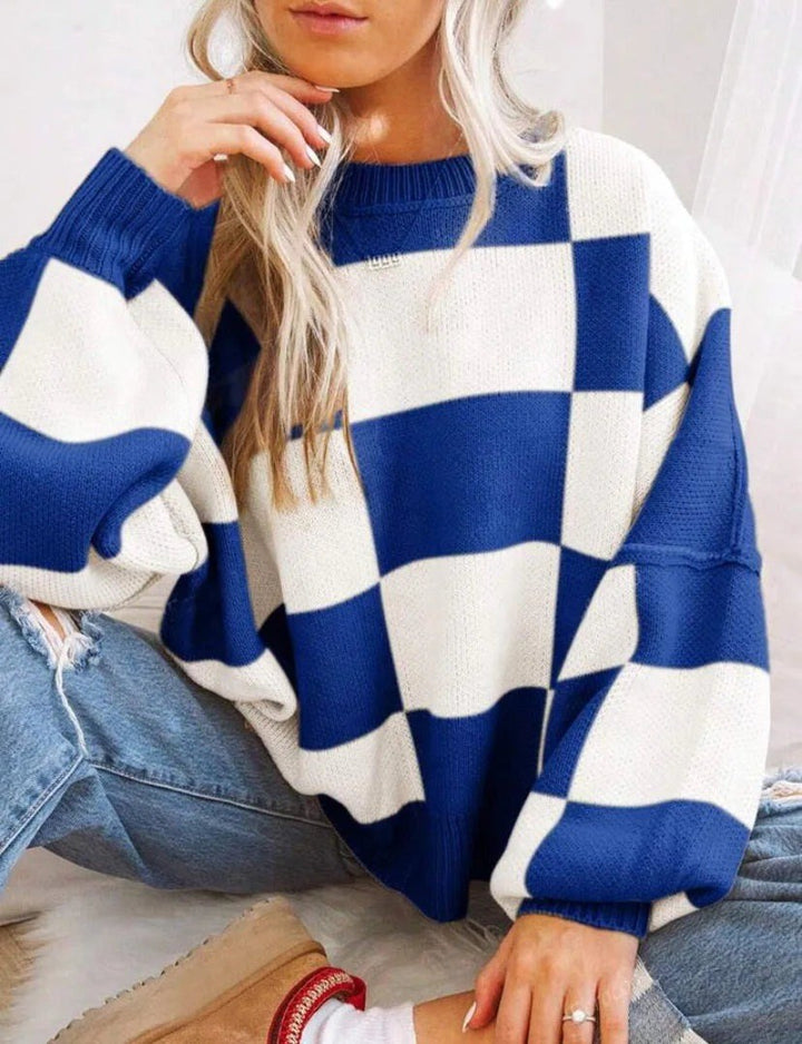Yara — Weicher weiter Strickpullover für Damen mit Karo-Muster, Das Modehaus Luzern