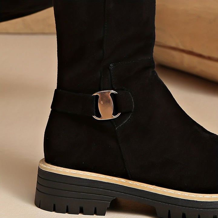 Yvette — Elegante kniehohe Plateau Stiefel für Damen mit Reissverschluss, Das Modehaus Luzern